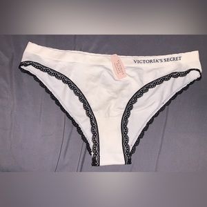 victoria secret NWT. size large